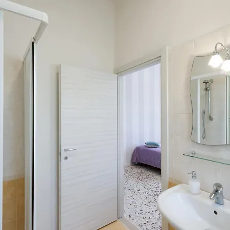 Traiani 8&2 By Marche Piagge