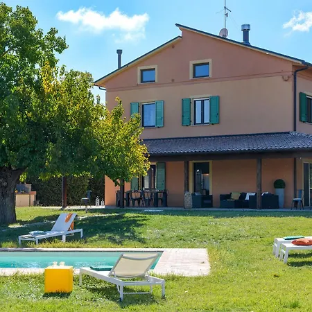 Villa Traiani 8, Emma Piagge