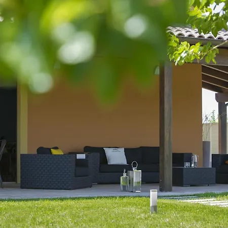 Villa Traiani 8&2 By Marche *