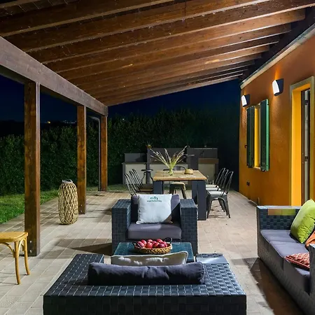 Traiani 8&2 By Marche * Piagge