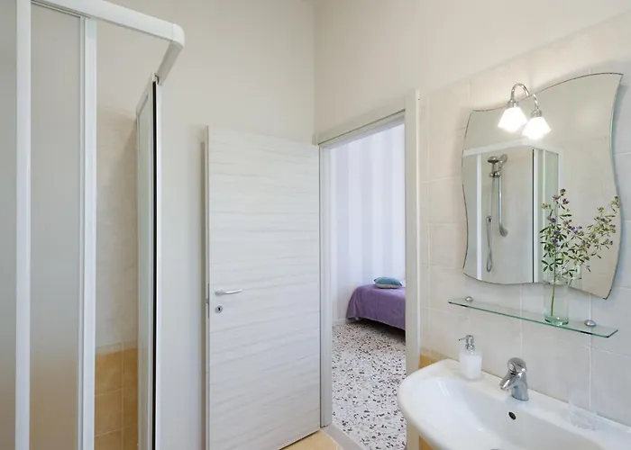 Traiani 8&2 By Marche Piagge